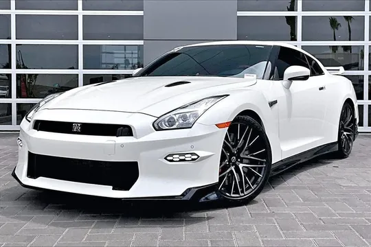 2024 Nissan GT-R Premium