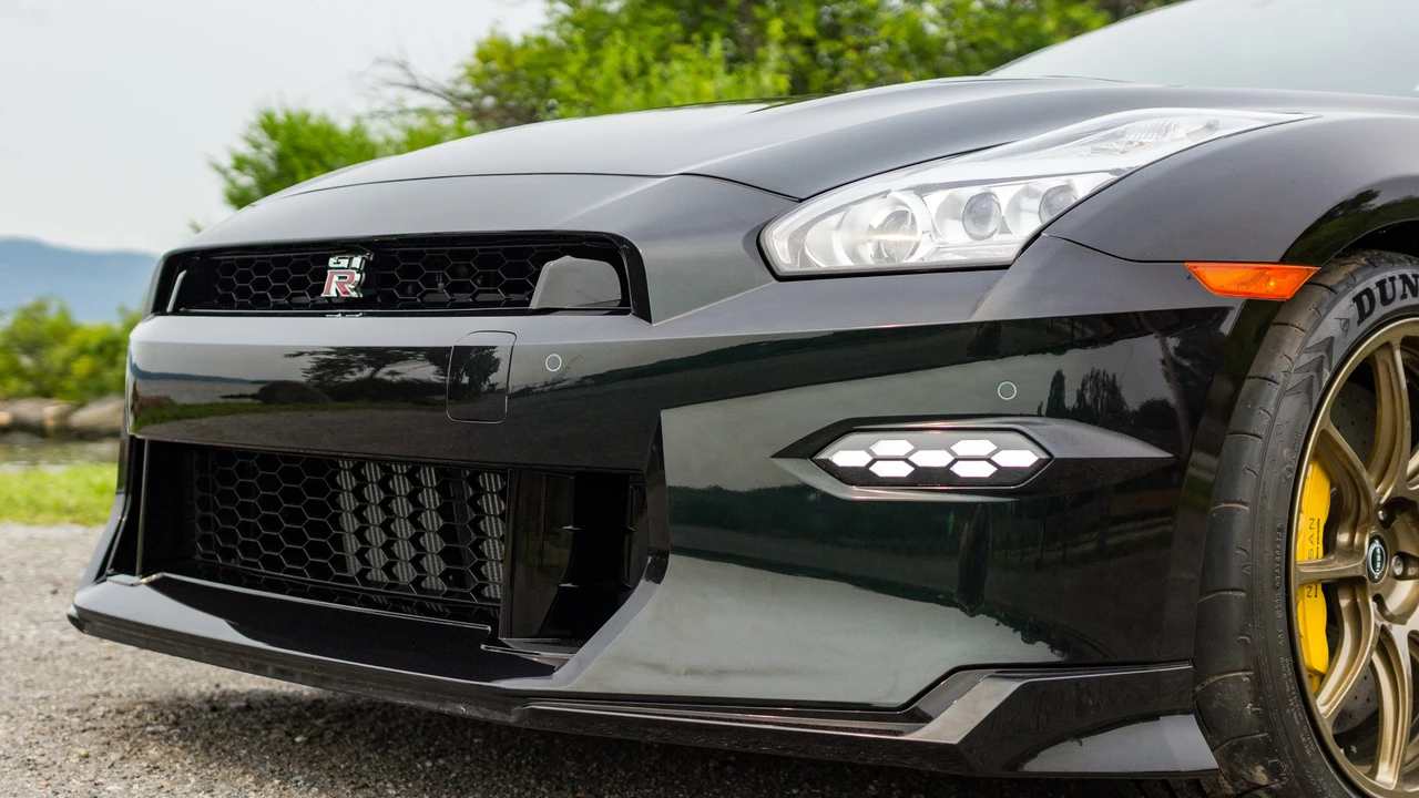 2024 Nissan R35 GT-R T-Spec & Final Edition - Image 14 of 31