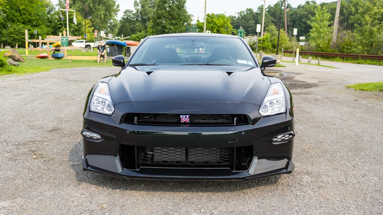 2024 Nissan R35 GT-R T-Spec & Final Edition - Image 2 of 31