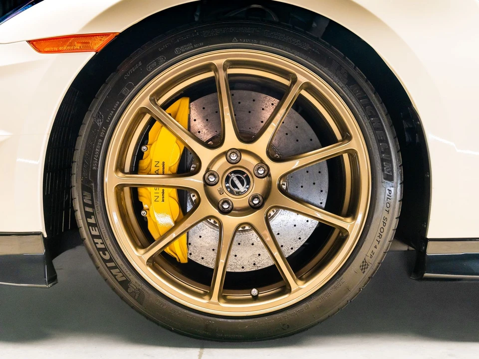 2024 Nissan R35 GT-R T-Spec & Final Edition - Image 22 of 31