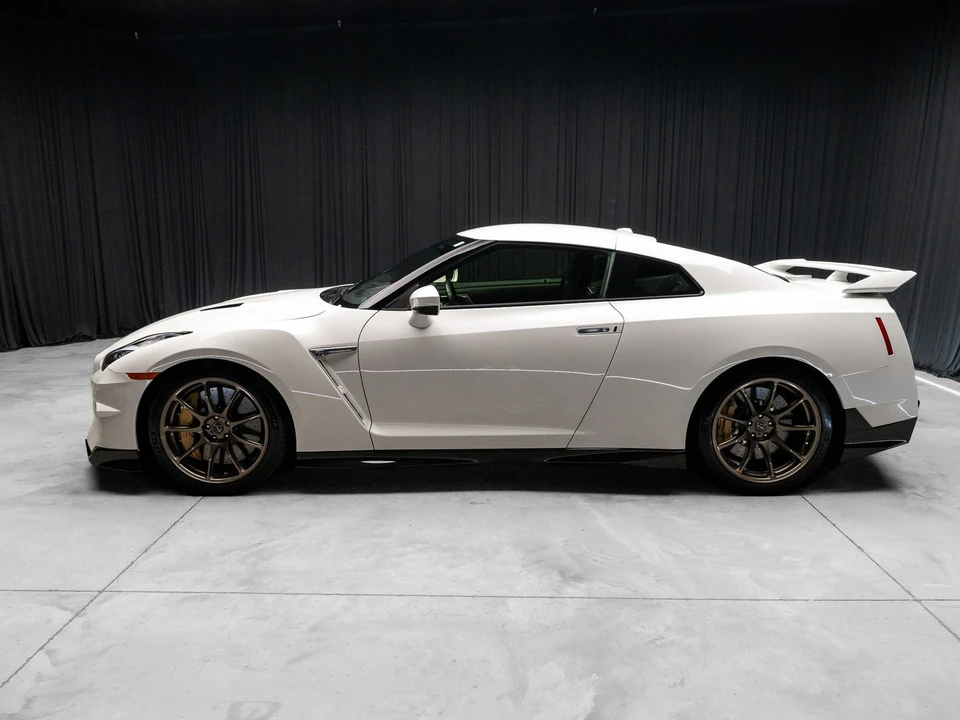 2024 Nissan R35 GT-R T-Spec & Final Edition - Image 9 of 31