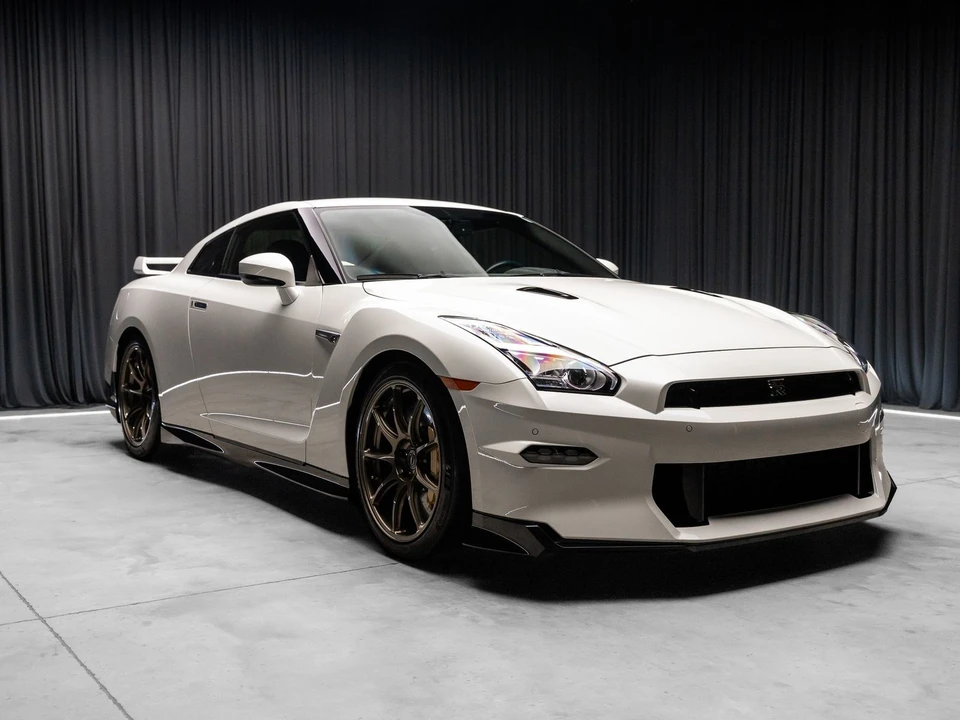 2024 Nissan R35 GT-R T-Spec & Final Edition - Image 15 of 31