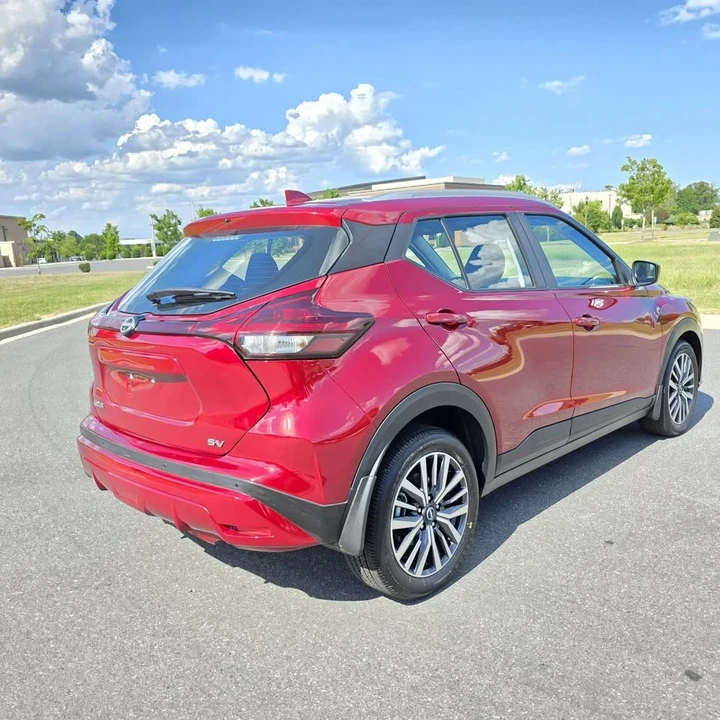 2024 Nissan Kicks - Image 8 of 20
