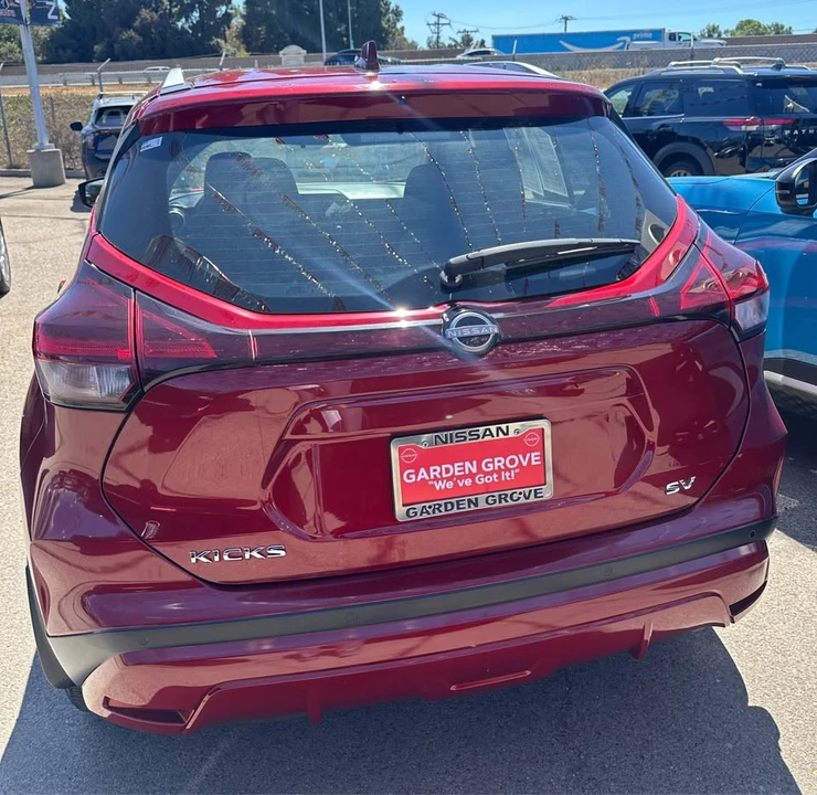 2024 Nissan Kicks - Image 3 of 4