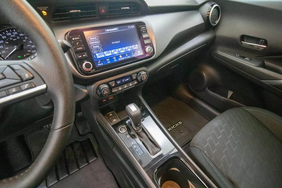 2024 Nissan Kicks - Image 9 of 17
