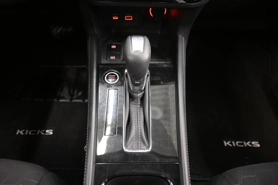 2024 Nissan Kicks - Image 13 of 20