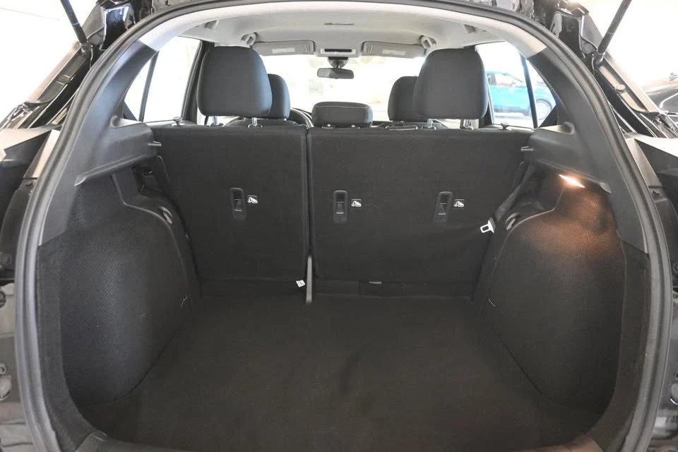 2024 Nissan Kicks - Image 18 of 20