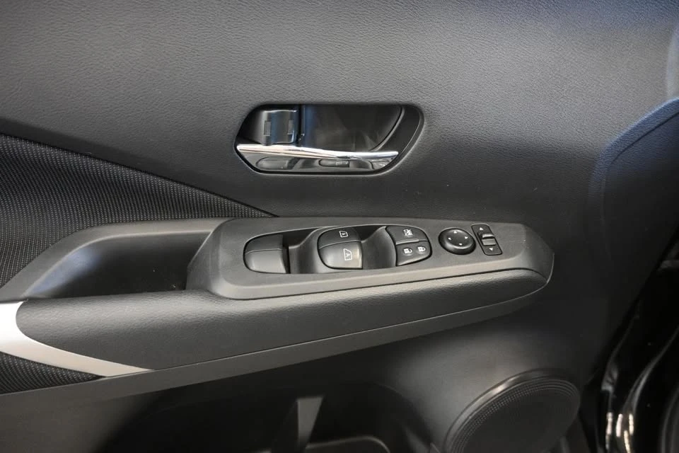 2024 Nissan Kicks - Image 15 of 20