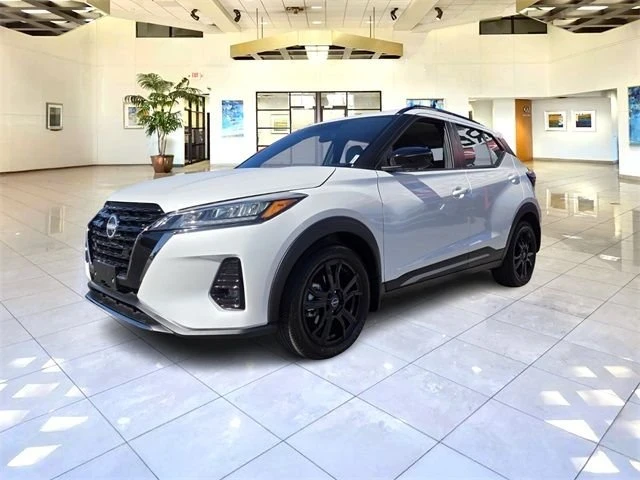 2024 Nissan Kicks - Image 3 of 4