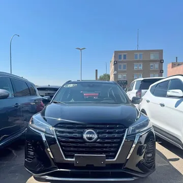 2024 Nissan Kicks SR