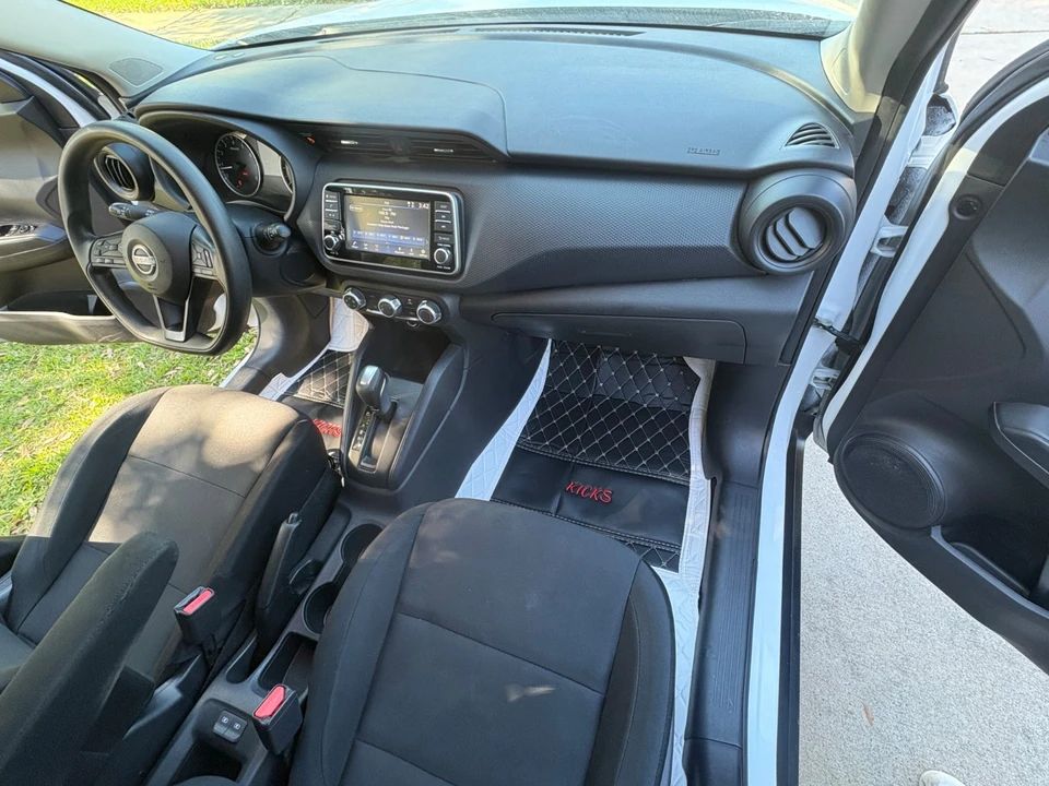 2024 Nissan Kicks - Image 12 of 20