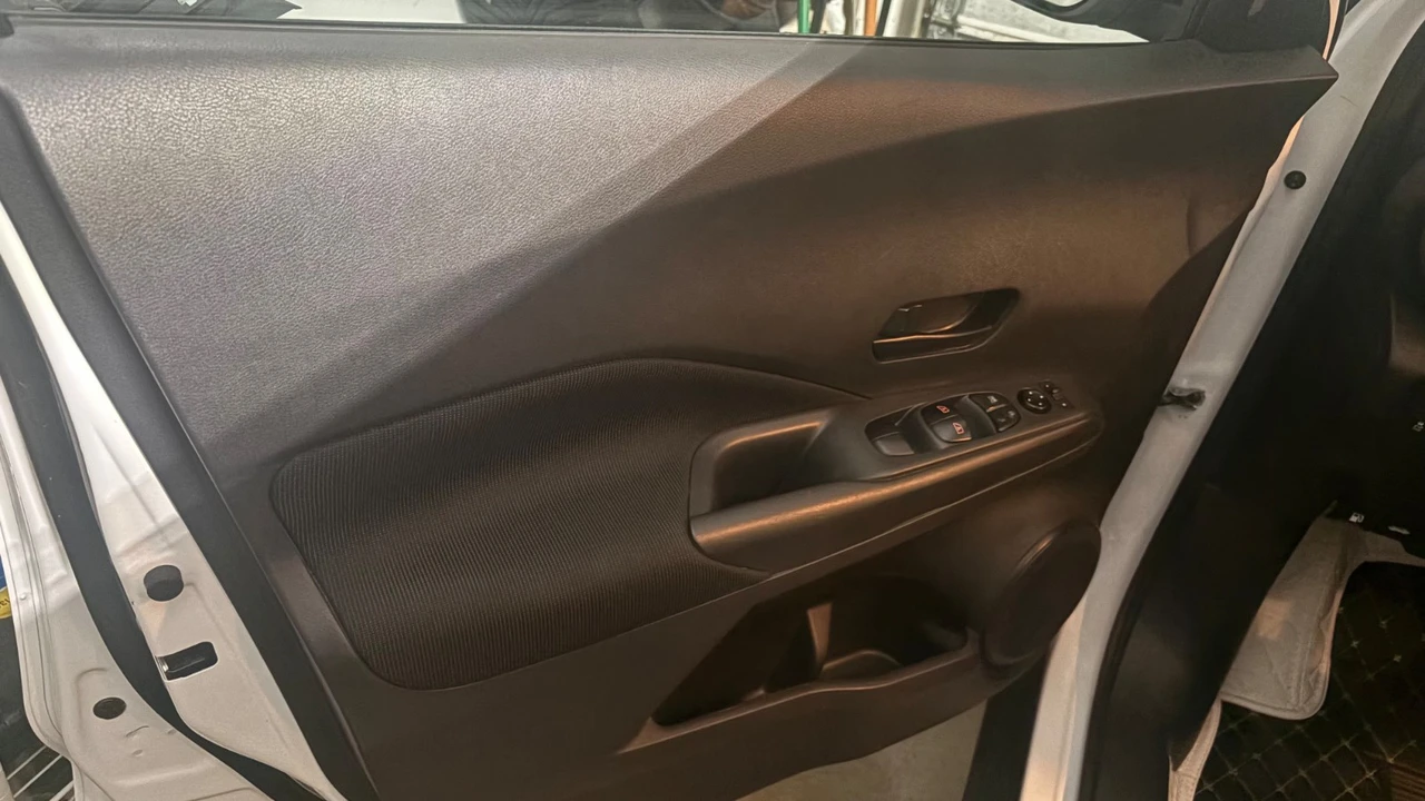 2024 Nissan Kicks - Image 17 of 20