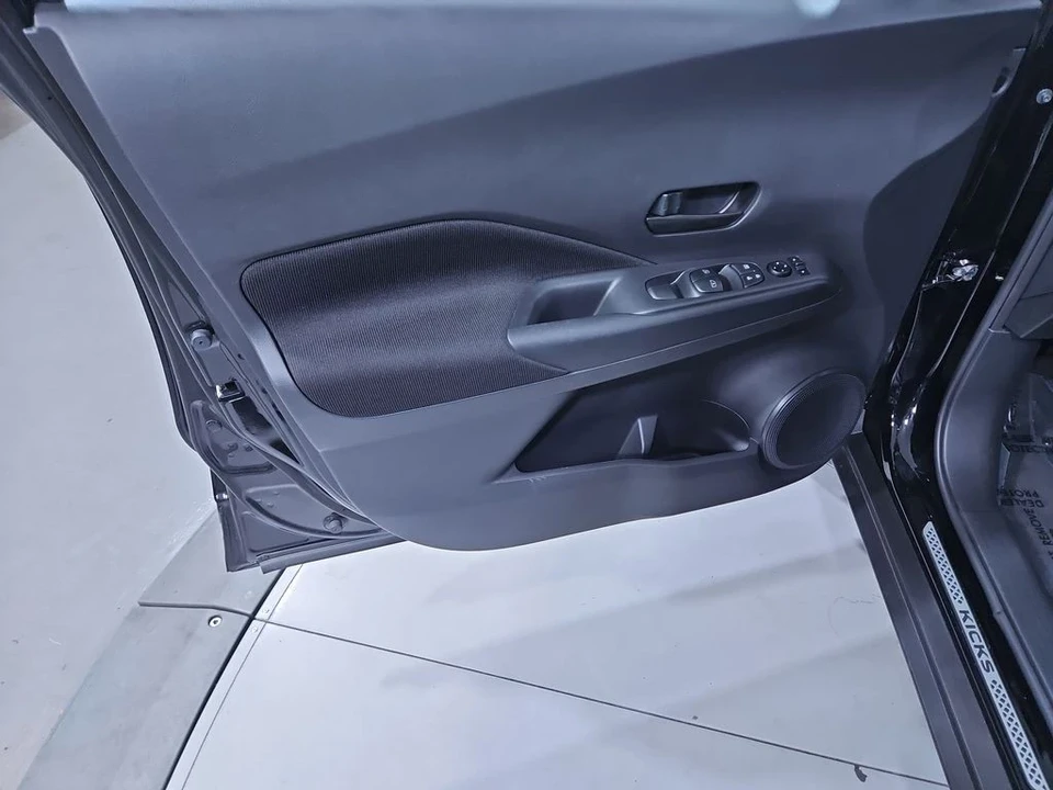 2024 Nissan Kicks - Image 12 of 12