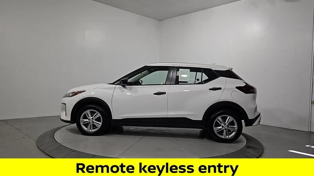 2024 Nissan Kicks - Image 2 of 12