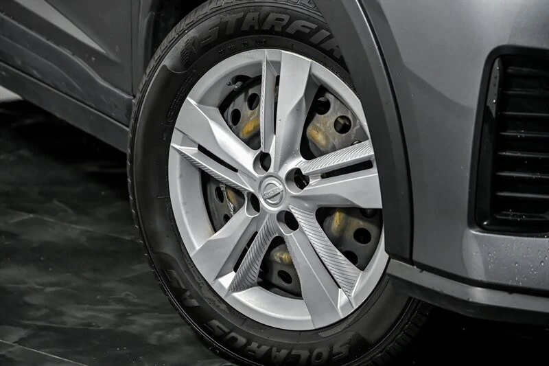 2024 Nissan Kicks - Image 3 of 26