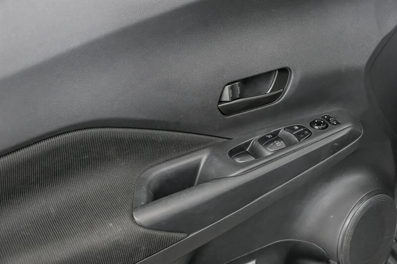 2024 Nissan Kicks - Image 13 of 26
