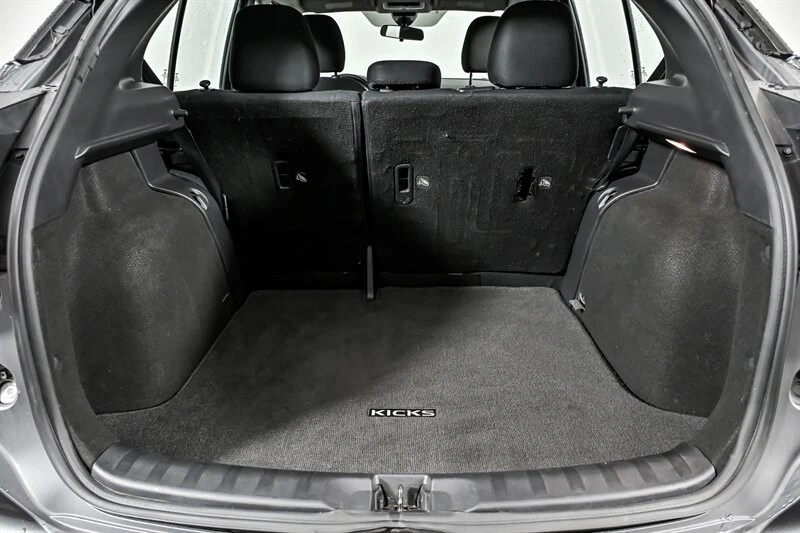 2024 Nissan Kicks - Image 11 of 26