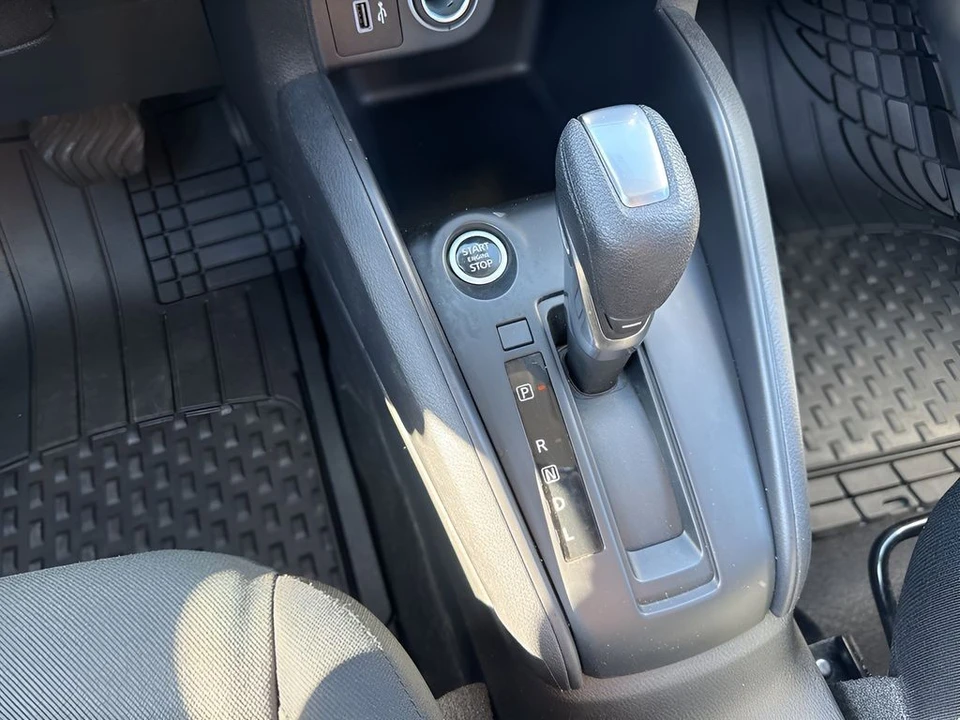 2024 Nissan Kicks - Image 15 of 21