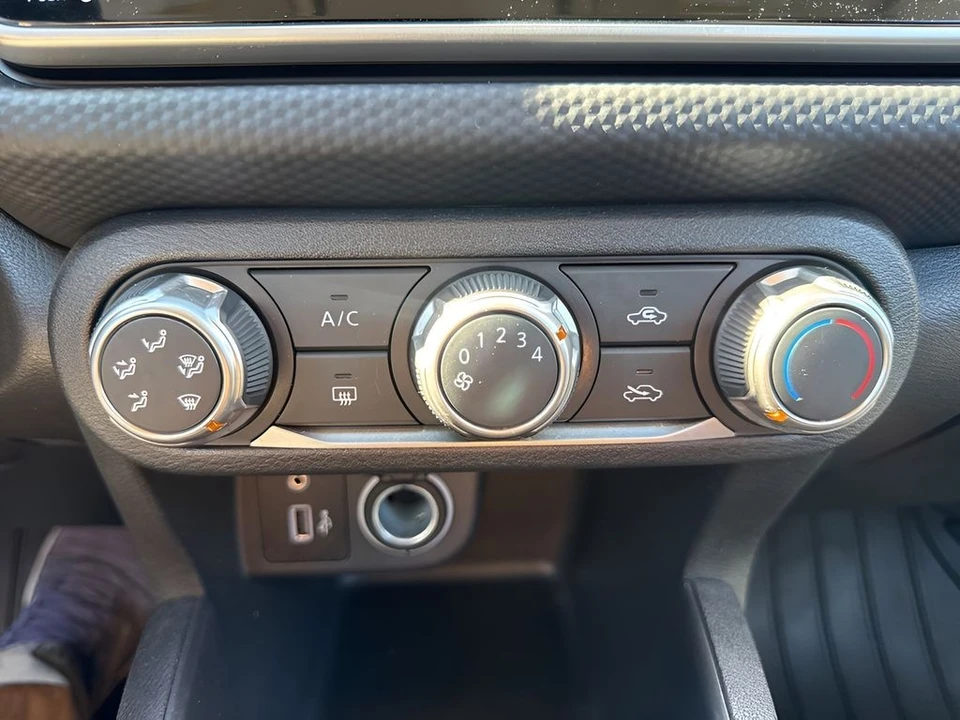 2024 Nissan Kicks - Image 17 of 21