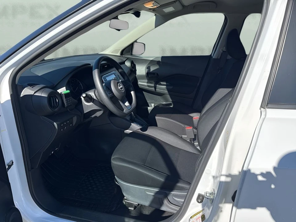 2024 Nissan Kicks - Image 9 of 21
