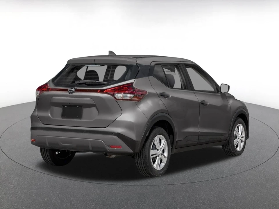 2024 Nissan Kicks - Image 2 of 15
