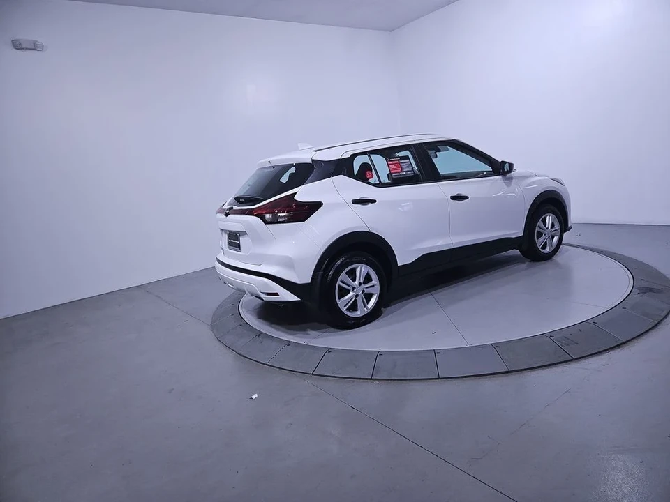 2024 Nissan Kicks - Image 6 of 12