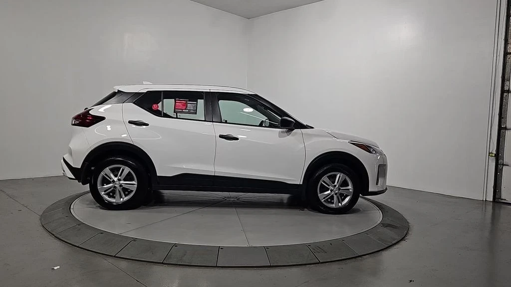 2024 Nissan Kicks - Image 8 of 12