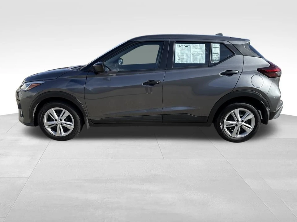 2024 Nissan Kicks - Image 2 of 12