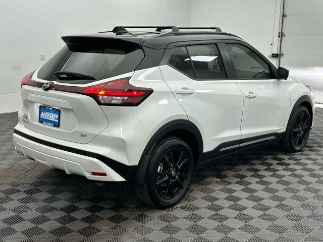 2024 Nissan Kicks - Image 10 of 12
