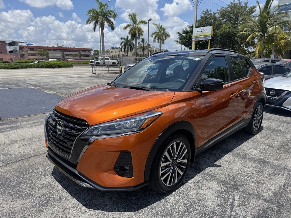 2024 Nissan Kicks - Image 2 of 23