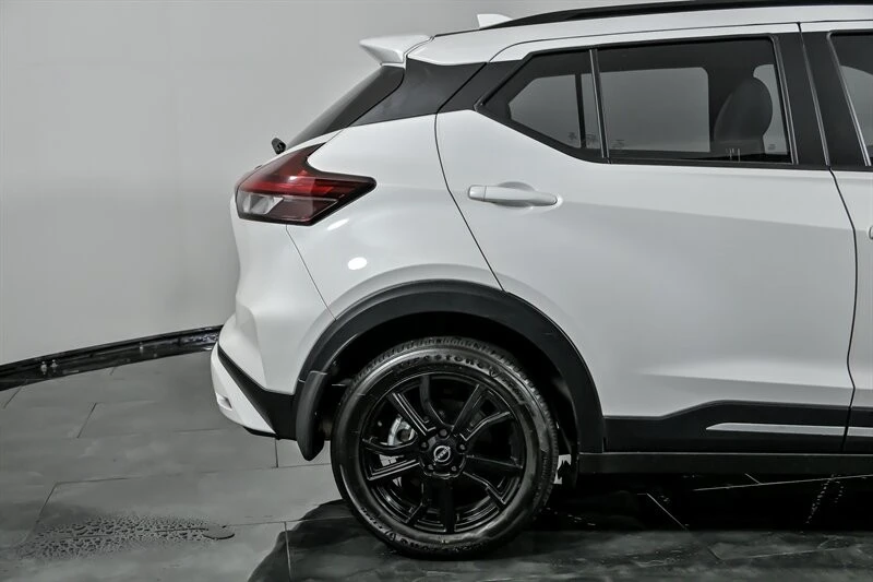 2024 Nissan Kicks - Image 11 of 30