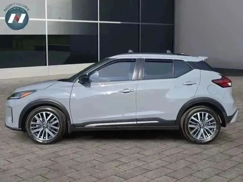 2024 Nissan Kicks - Image 2 of 12