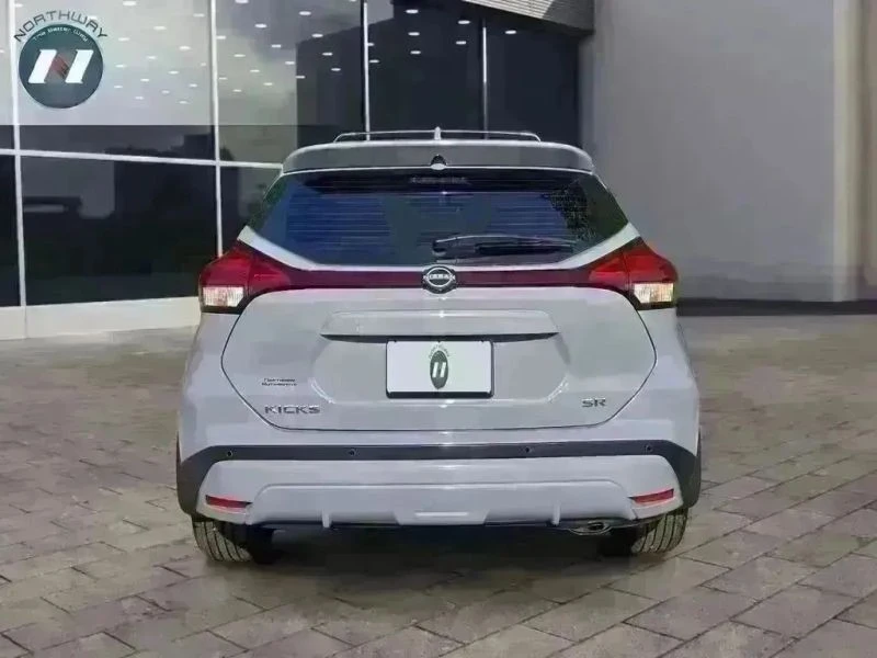 2024 Nissan Kicks - Image 4 of 12