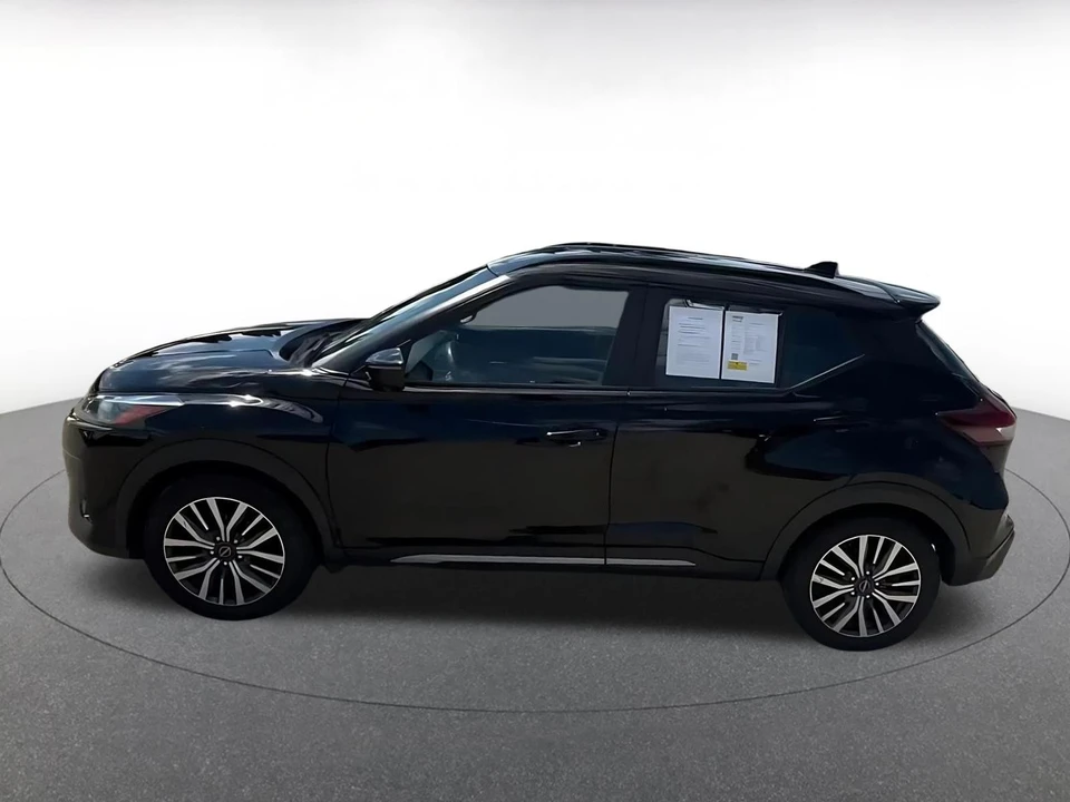 2024 Nissan Kicks - Image 11 of 31