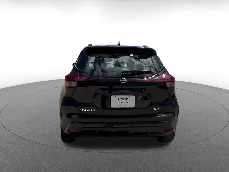 2024 Nissan Kicks - Image 14 of 31