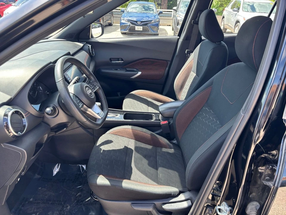 2024 Nissan Kicks - Image 25 of 31