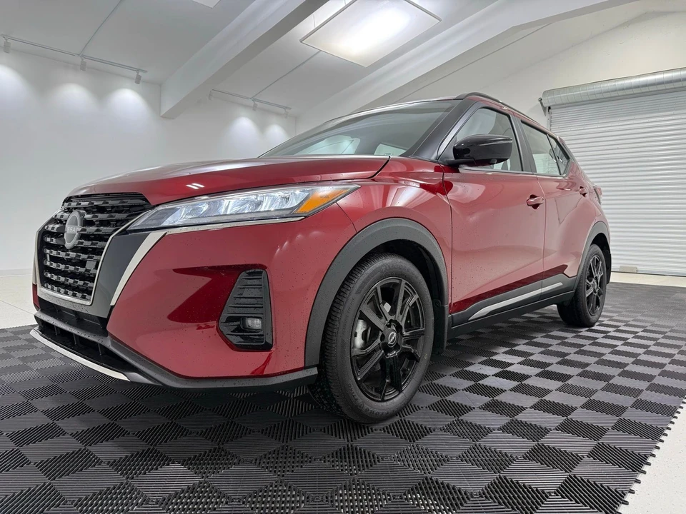 2024 Nissan Kicks - Image 3 of 29