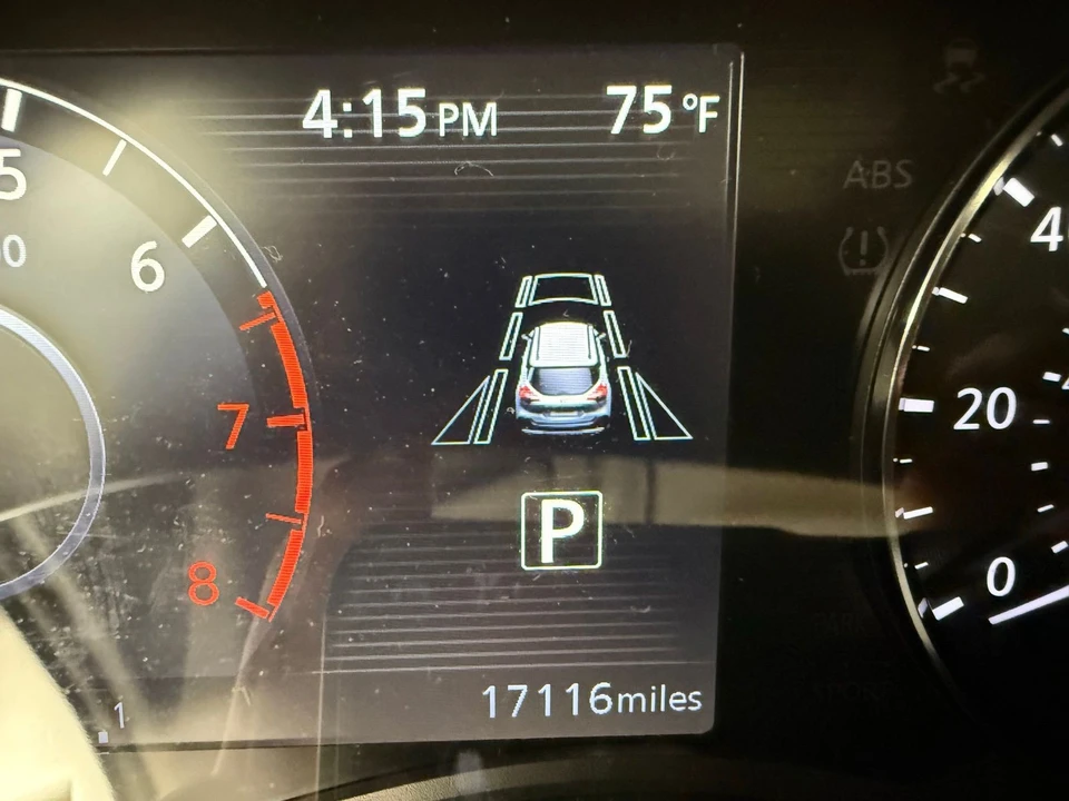 2024 Nissan Kicks - Image 27 of 29