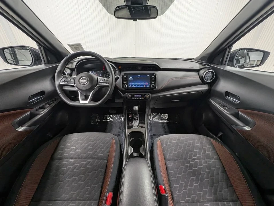 2024 Nissan Kicks - Image 2 of 10