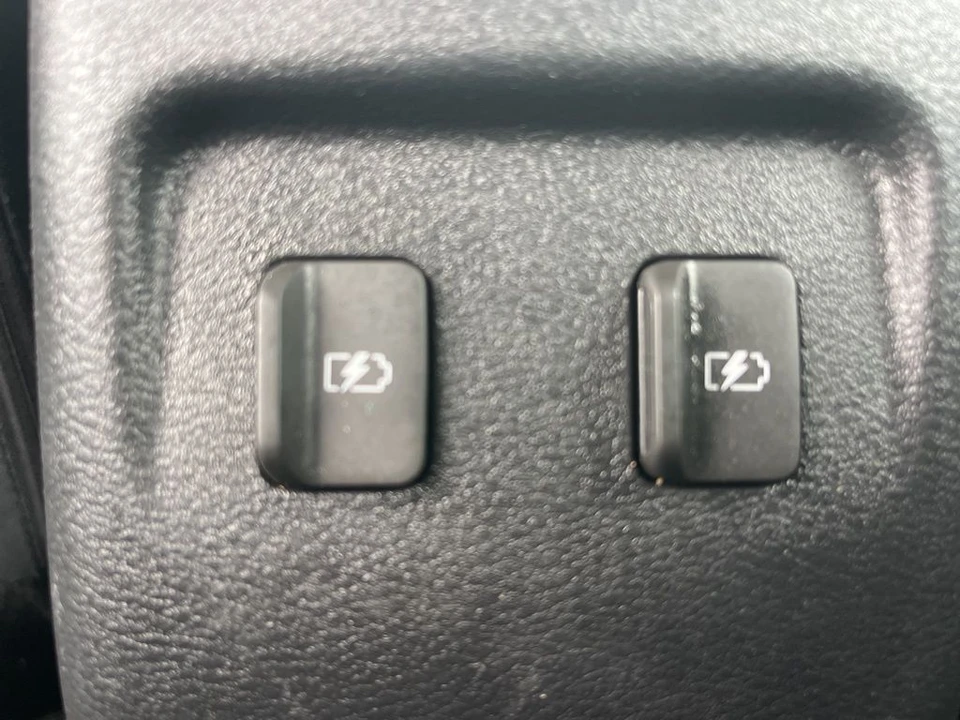 2024 Nissan Kicks - Image 10 of 12