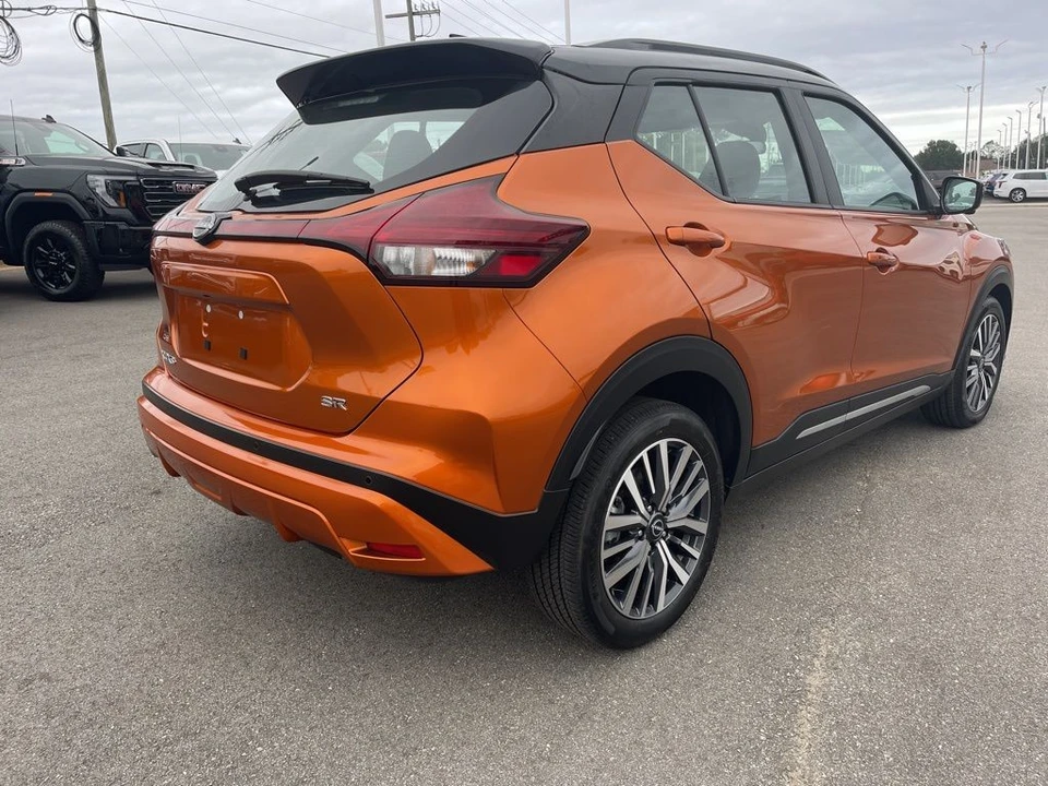 2024 Nissan Kicks - Image 5 of 12