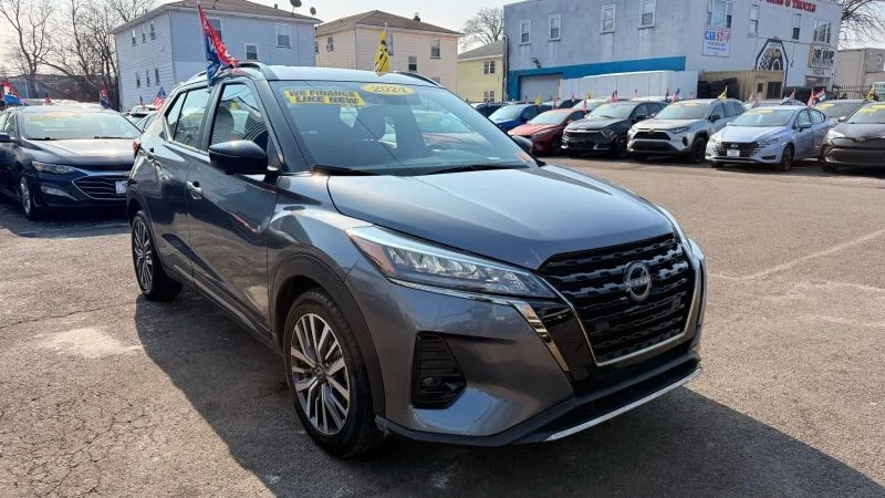 2024 Nissan Kicks - Image 2 of 12