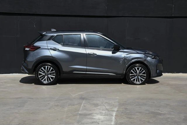 2024 Nissan Kicks - Image 8 of 18