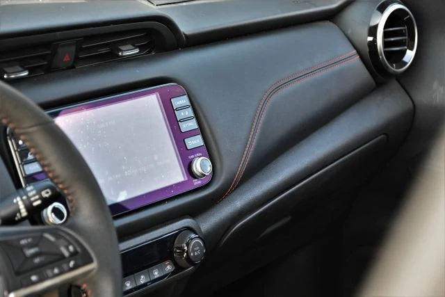 2024 Nissan Kicks - Image 11 of 18