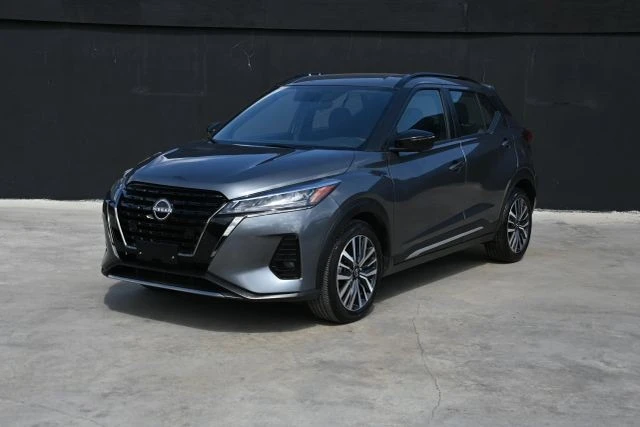 2024 Nissan Kicks - Image 2 of 18