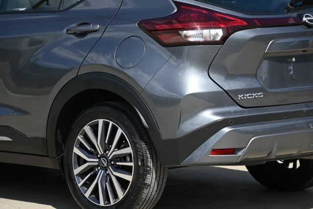2024 Nissan Kicks - Image 9 of 18