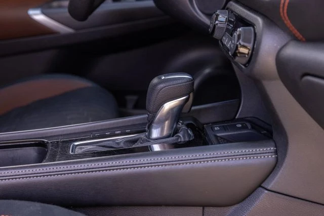 2024 Nissan Kicks - Image 15 of 31