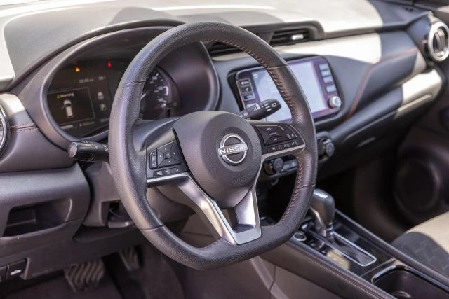 2024 Nissan Kicks - Image 17 of 31
