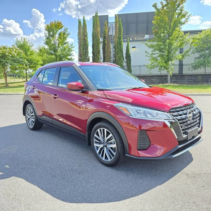 2024 Nissan Kicks - Image 2 of 20