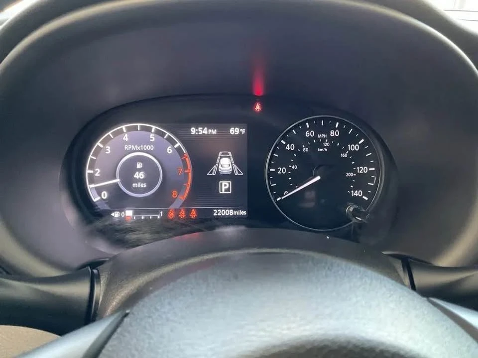 2024 Nissan Kicks - Image 9 of 14